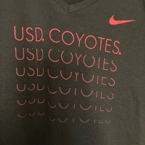 SD COYOTES!! Nike dri-fit shirt!Legend V Neck Tee New With Tags Size large - Picture 2 of 14